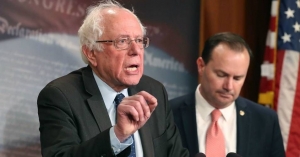 Sen. Bernie Sanders (I-VT), (L), and Sen. Mike Lee (R-UT), introduce a joint resolution to remove U.S. armed forces from hostilities between the Saudi-led coalition and the Houthis in Yemen, on Capitol Hill February 28, 2018 in Washington, DC. 