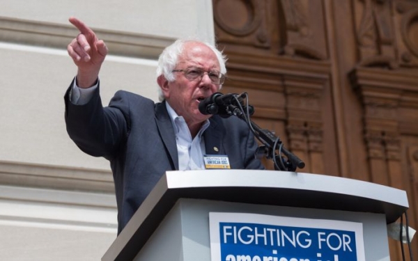 Sen. Bernie Sanders at a rally to save Carrier jobs from being shipped overseas in Indianapolis.