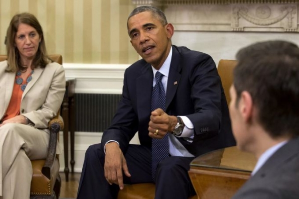 Sylvia Burwell, left, secretary of Health and Human Services, listens as President Obama speaks to about the government’s Ebola response, next to Tom Frieden, director of the Centers for Disease Control and Prevention. 